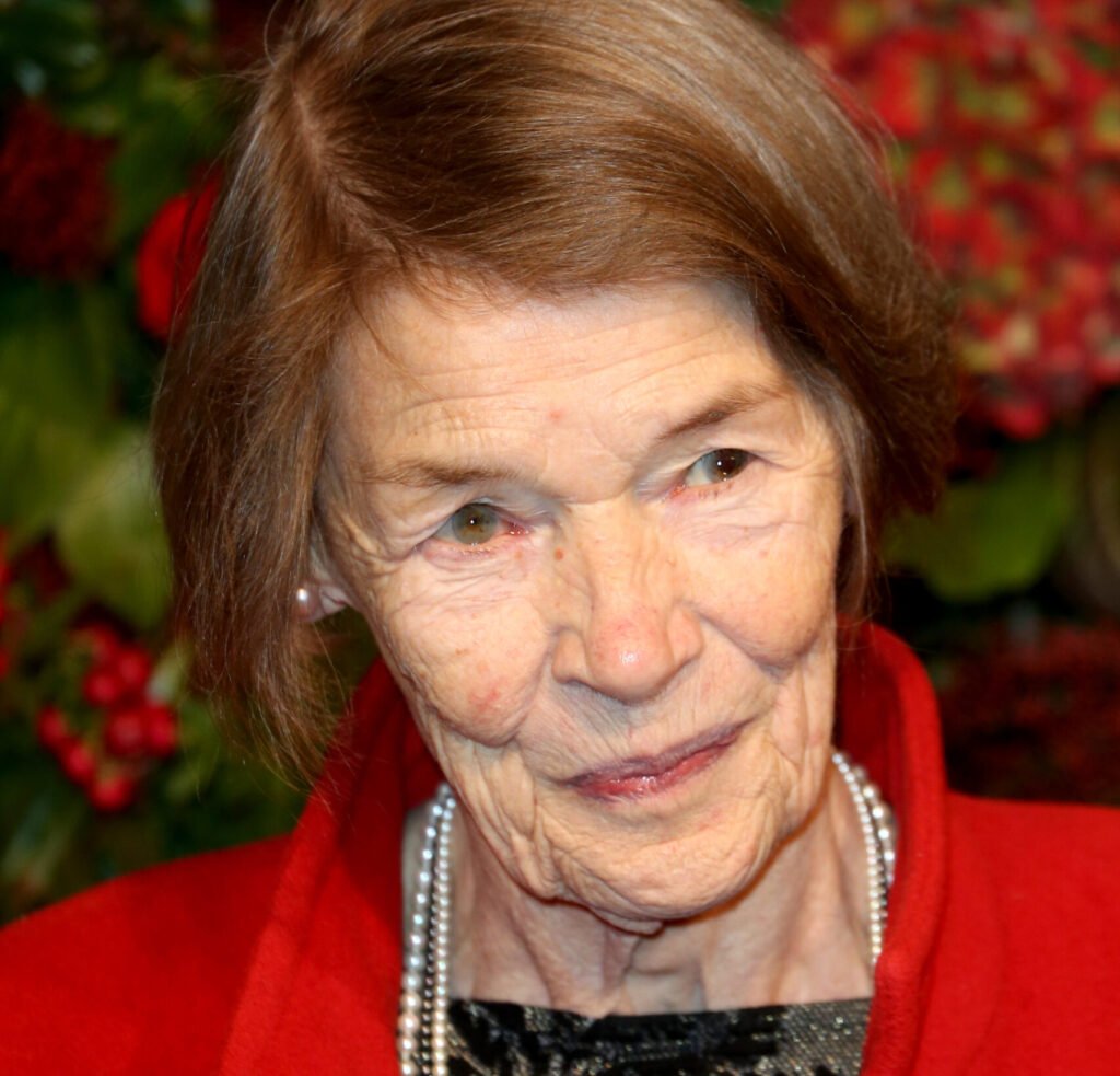 Glenda Jackson, ‘Women In Love’ Star and U.K. Politician, Dead At 87